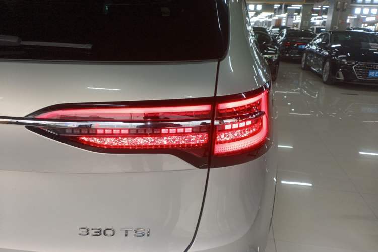 Used Volkswagen Viloran 2024 330TSI Luxury Edition