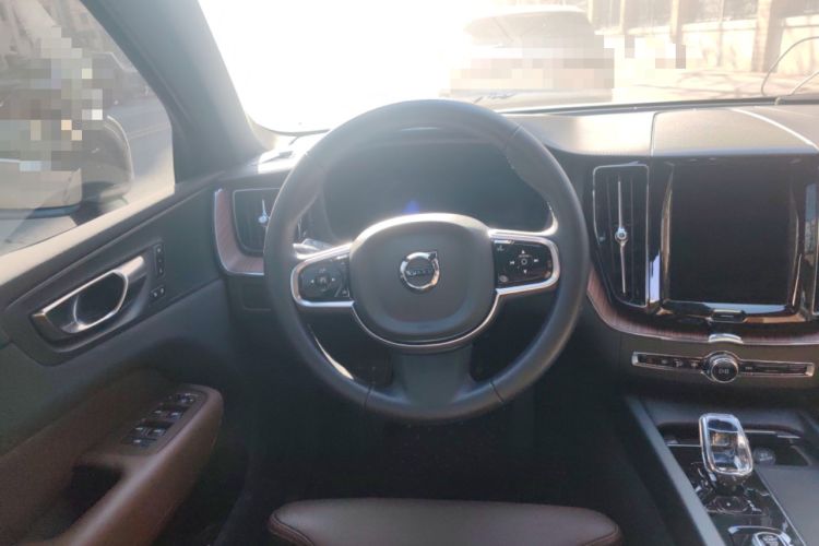 Used Volvo XC60 2025 B5 Four-Wheel Drive Smart & Advanced Luxury Edition Steering Wheel