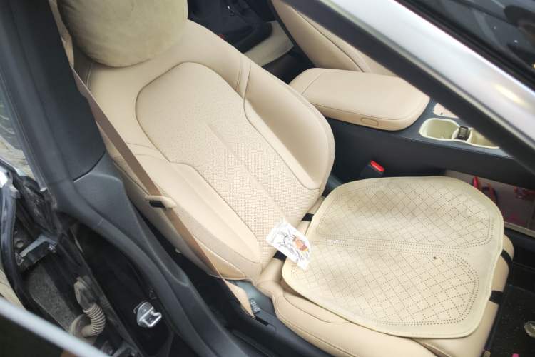 Used Nio ET5T 2024 75kWh Touring Right Front Seat