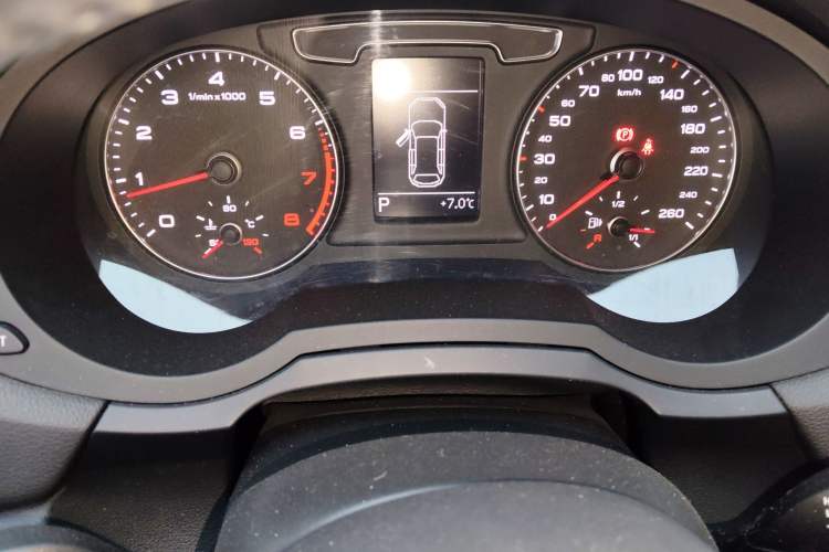 Used Audi Q3 2017 30 TFSI Fashion Model
