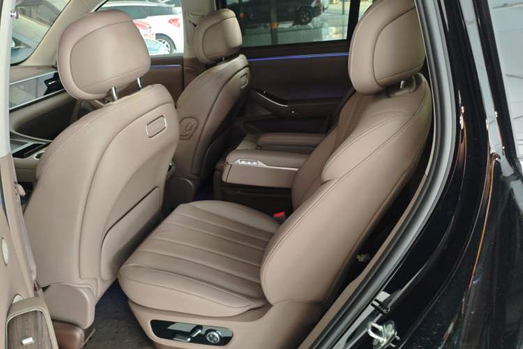 Used Hima AITO M7 2026 Model Range-Extending Ultra All-Wheel Drive 6-Seater Version Left Rear Seat