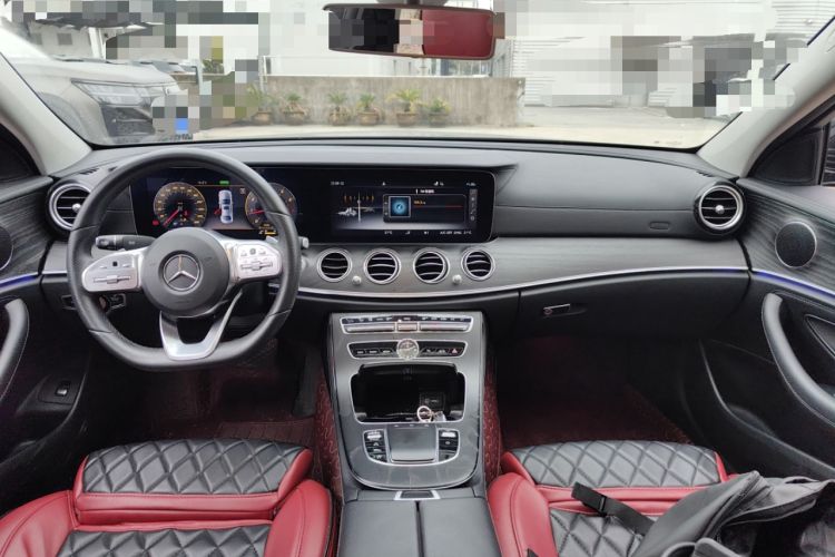Used Mercedes-Benz E-Class 2019 E 260 L Sport Edition Center Console
