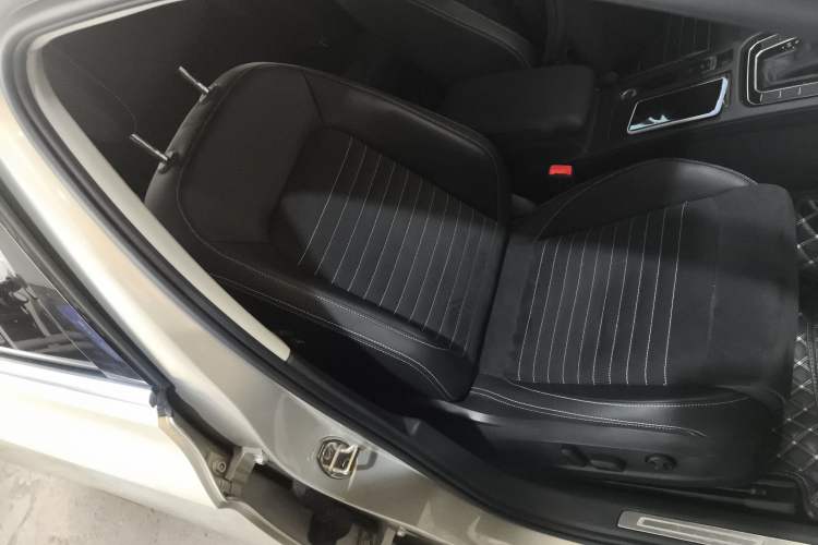 Used Volkswagen Magotan 2020 330TSI DSG Luxury Edition