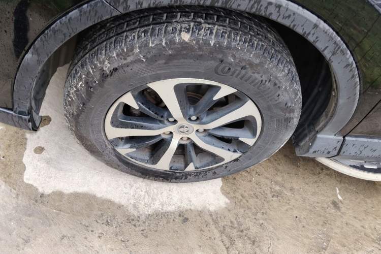 Used Toyota RAV4 2016 2.0L CVT Two-Wheel Drive Fashion Edition China V Standard Left Front Wheel Hub