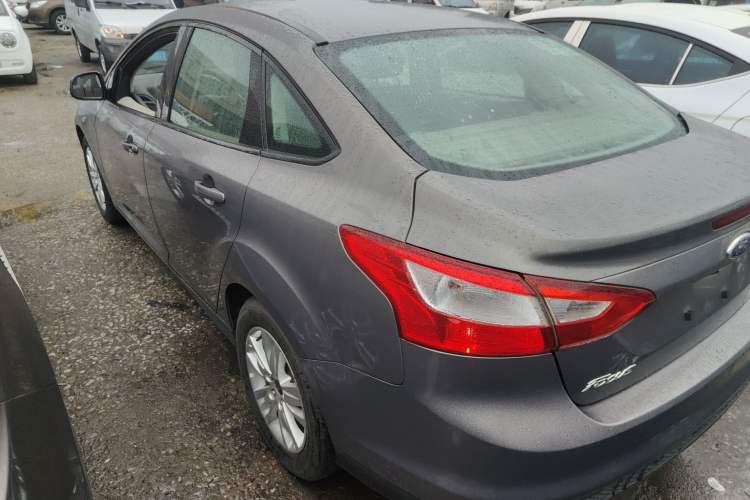 Used Ford Focus 2012 Sedan 1.6L Automatic Comfort Model Exterior 2