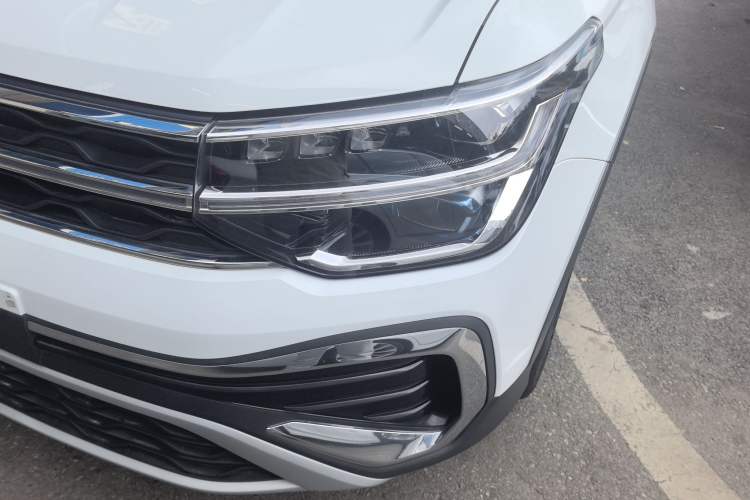 Used Volkswagen Tharu 2024 300TSI Two-Wheel-Drive Full Moon Edition