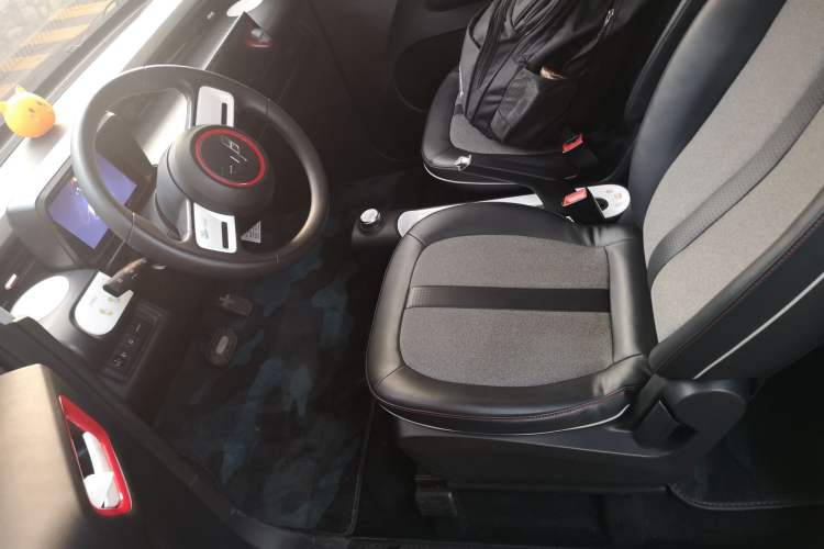 Used Wuling Hongguang MINIEV 2022 GAMEBOY 300km Enthusiast Model with Lithium Iron Phosphate Left Front Seat