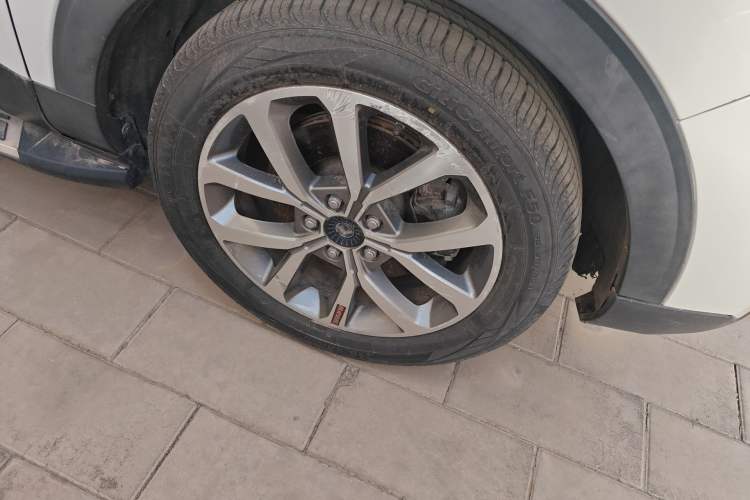 Used Haval H2s 2018 Red-Label 1.5T Dual-Clutch Luxury Model Right Front Wheel Hub