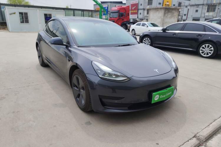 Used Tesla Model 3 2022 Rear-Wheel-Drive Version Front Right 45 Deg