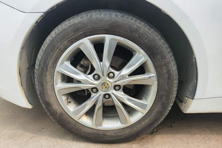 Used Hyundai Sonata 2015 Classic 2.4L Automatic Leading Edition China IV Standard