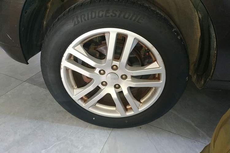 Used Huatai Boliger 2012 1.8T Manual Two-Wheel Drive Smart Edition Exterior 4