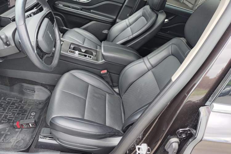 Used Lincoln Corsair 2023 2.0T Two-Wheel-Drive Luxury Edition
