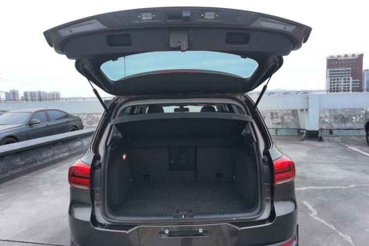 Used Volkswagen Tiguan L 2015 1.8TSI Automatic Two-Wheel Drive Luxury Model