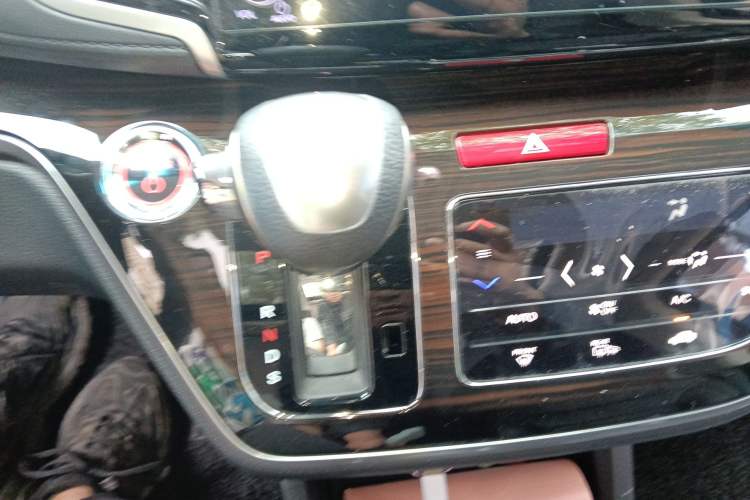 Used Honda Odyssey 2019 2.0L Rui·Zhi Zhen Edition Gear Lever