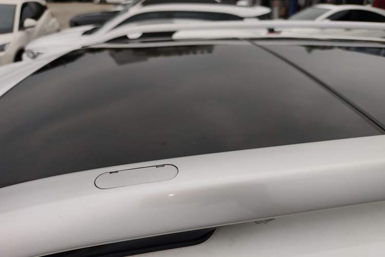 Used Jeep Cherokee 2016 2.4L Professional Edition
