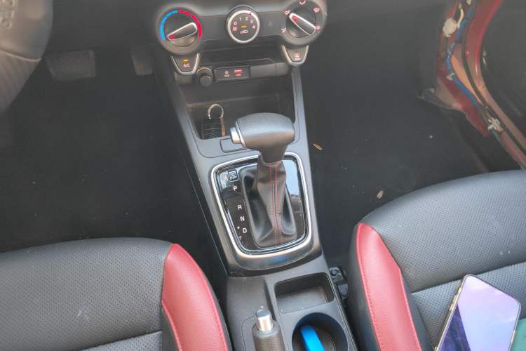 Used Kia KX Cross 2017 1.4L AT GLS
