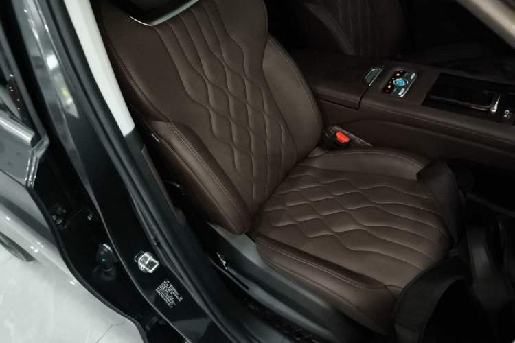 Used EXEED Lanyue 2025 400T Two-Wheel Drive Starlight Edition 7 Seats Right Front Seat