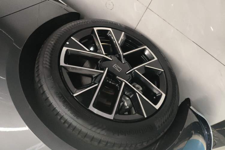 Used Avatr 06 2025 Max Extended-Range Edition