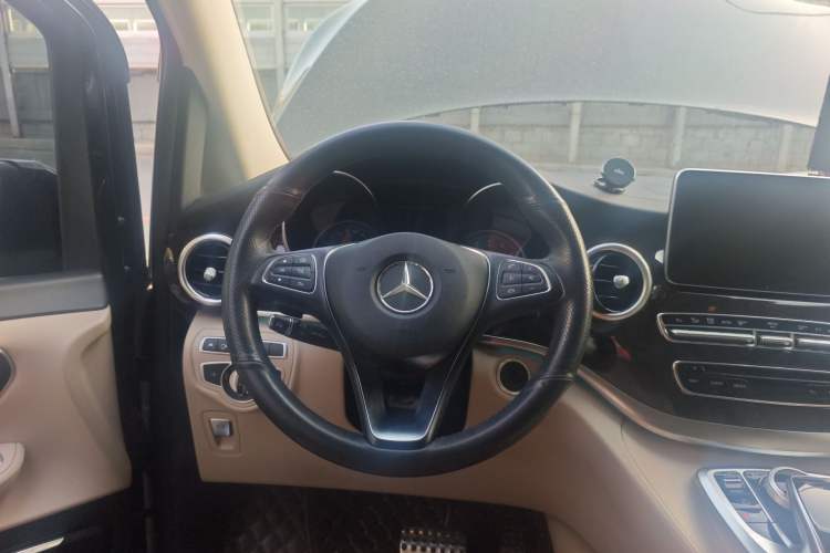 Used Mercedes-Benz V-Class 2018 V 260 Prestige Edition China VI