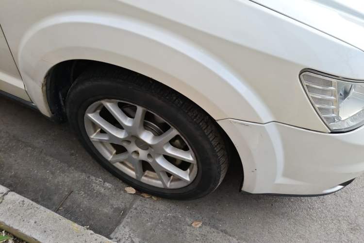 Used Dodge Journey 2013 2.4L Two-Wheel Drive Luxury Version