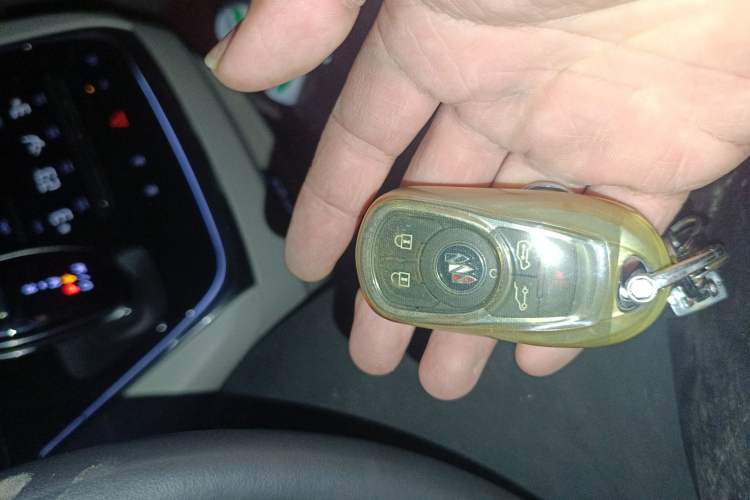 Used Buick GL8 2022 Land Business Class 652T Smart Deluxe Model
