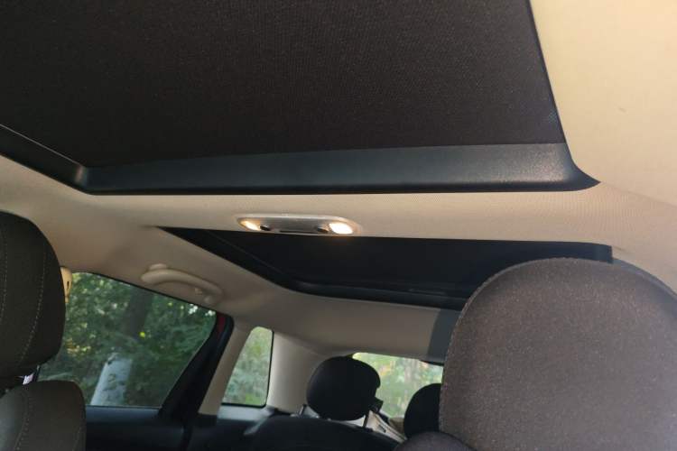 Used MINI MINI 2016 1.5T COOPER Five-Door Edition