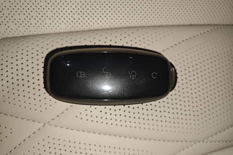 Used Denza D9 2024 DM-i 980 Four-Wheel Drive Flagship Model