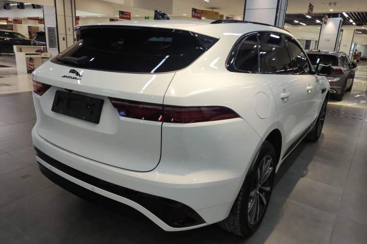 Used Jaguar F-PACE 2024 P250 R-Dynamic SE