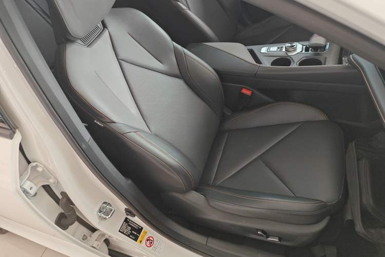 Used CHANGAN UNI-V 2022 1.5T Prestige Version Right Front Seat