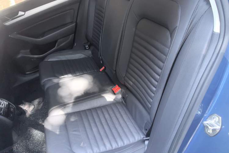 Used Volkswagen Variant 2018 380TSI Two-Wheel Drive Comfort Edition
