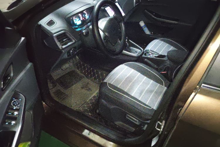 Used Ford Escort 2015 1.5L Automatic Fashion Model
