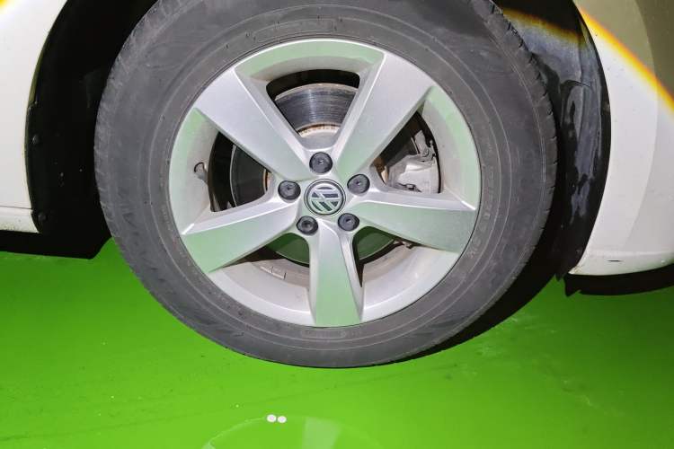 Used Volkswagen Lavida 2019 Lavida Start 1.5L Automatic Trendy Version China VI Standard Right Front Wheel Hub