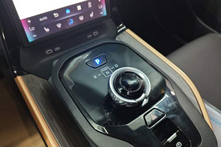 Used Toyota bZ3 2023 616 km Long-Range Premium