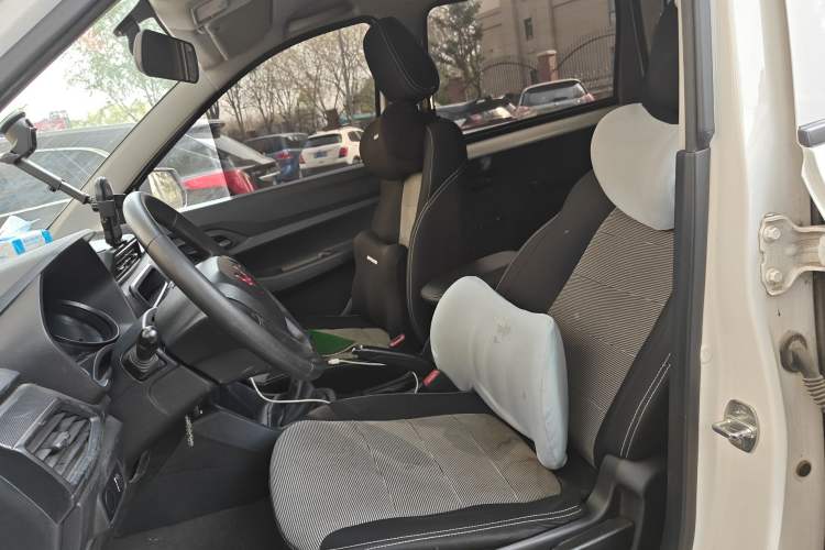 Used Wuling Hongguang 2021 1.5L Revised S Base Version with Electric Power Steering LAR Left Front Seat