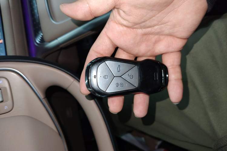 Used XPeng G9 2025 625 Long-Range Max
