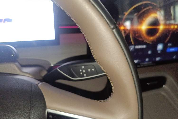 Used Chery Tiggo 8 PLUS C-DM 2025 1.5T 116 km Prestige Version 5 Seats