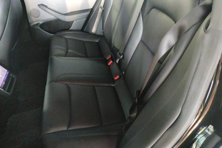 Used Tesla Model 3 2025 Rear-Wheel-Drive Version