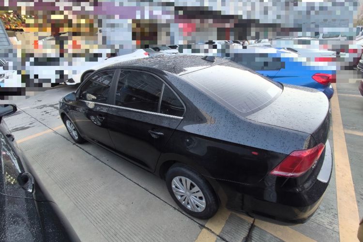 Used Volkswagen Santana 2016 1.6L Manual Fashion Edition