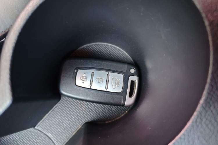 Used Hyundai Veloster 2015 1.6T Automatic Prestige Edition
