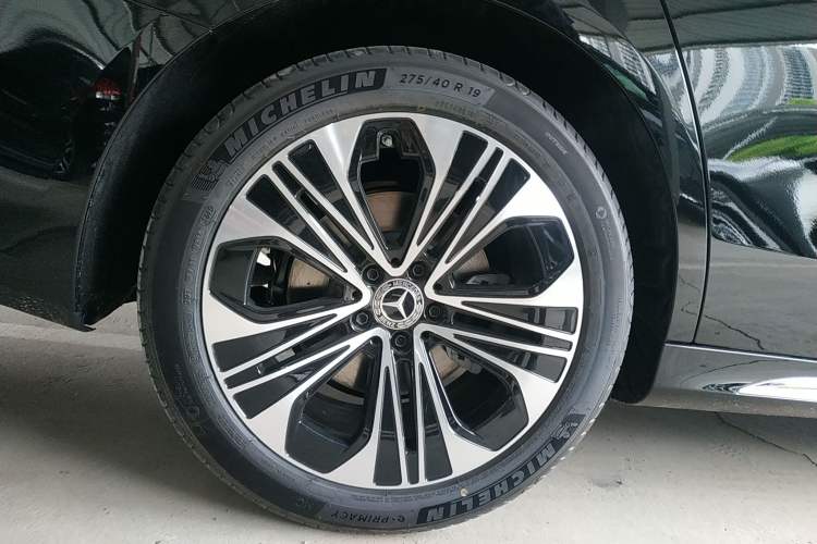 Used Mercedes-Benz E-Class 2026 E 300 L Luxury Exterior 5