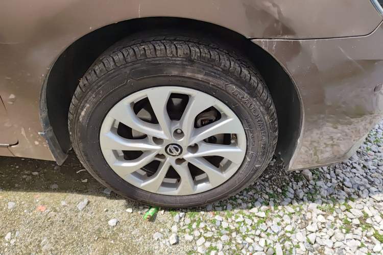 Used Nissan Sylphy 2016 1.6 XL CVT Luxury Edition Right Front Wheel Hub