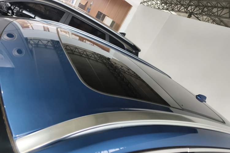 Used Volvo XC60 New Energy 2019 T8 E-Drive Hybrid Intelligent Luxury Sport Edition China VI
