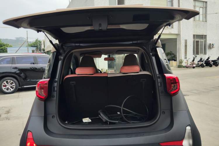 Used Chery Little Ant 2022 Sweet Pink Edition Half-Sugar Version Lithium Iron Phosphate 29.2 kWh 30 kW 301 km