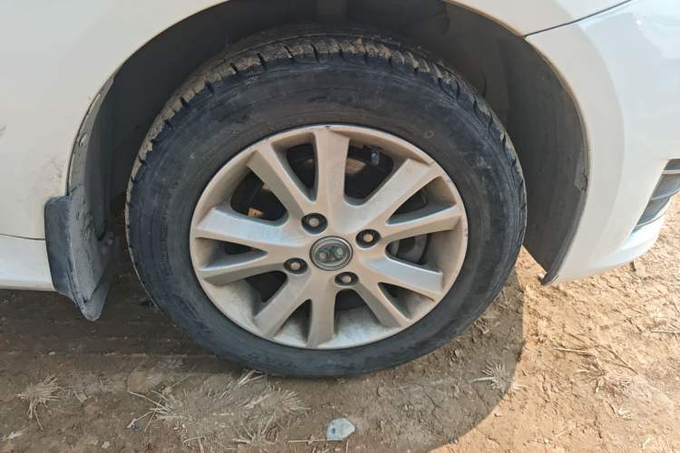 Used BAIC E Series 2013 Hatchback 1.5L Manual Lotte Edition Right Front Wheel Hub