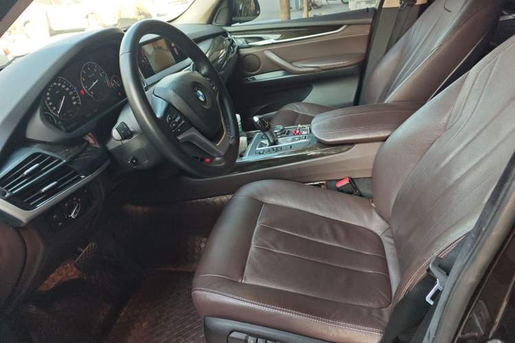 Used BMW X5 2014 xDrive35i Leading Model