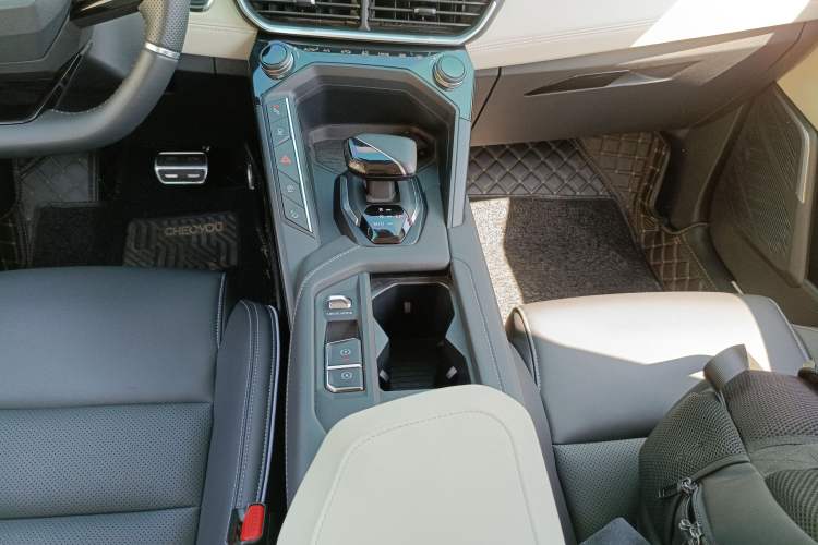 Used Lynk & Co 06 2021 1.5T Shero Pink Special Edition
