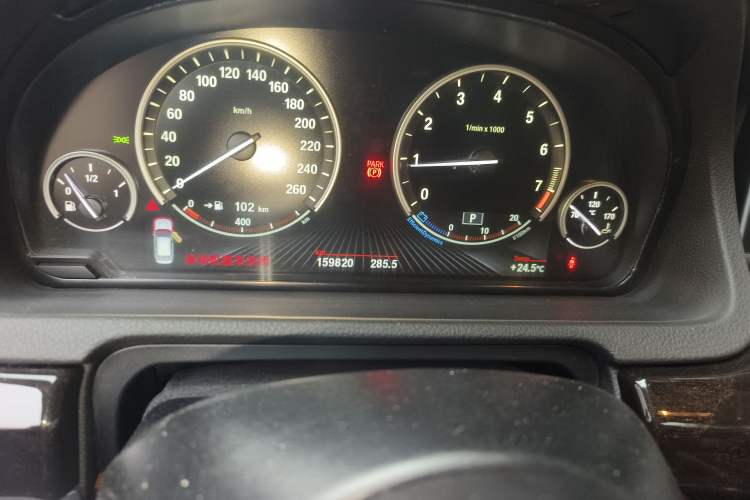 Used BMW 5 Series GT 2015 528i Leading Model
