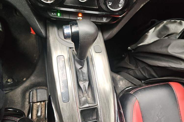 Used Honda XR-V 2015 1.8L EXi CVT Comfort Version