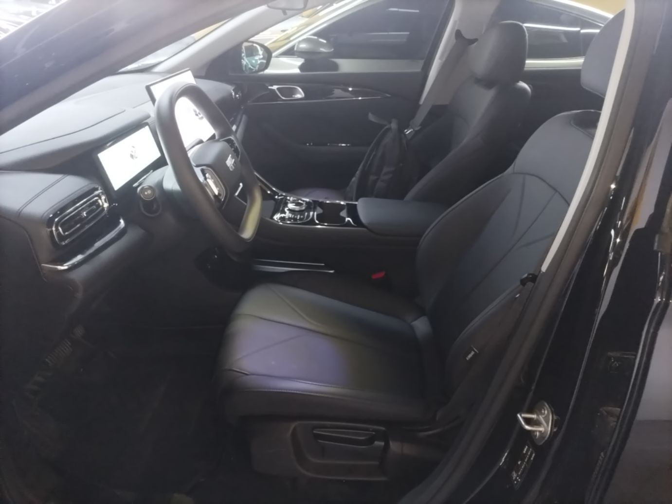 Geely Galaxy Stellar 6 2026 Model 125km Long-range Edition — снимка 17