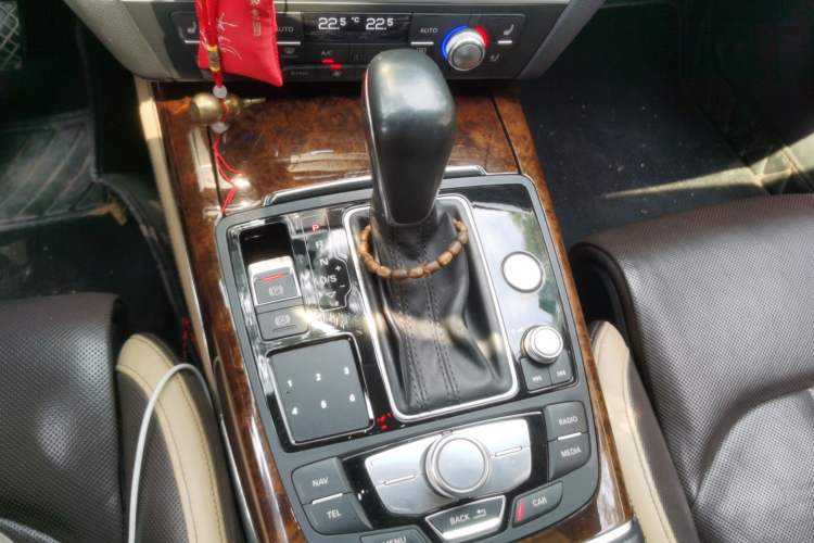 Used Audi A7 2016 50 TFSI quattro Comfort Model Gear Lever